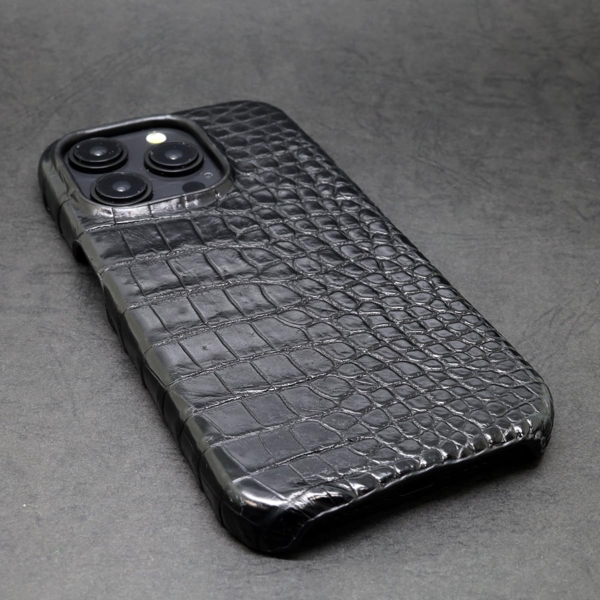 Amazon.co.jp: iPhone15Pro 用 ケース クロコダイル ワニ革